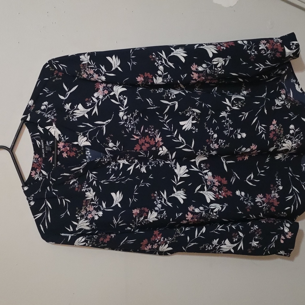 #15.  Hilary Radley Floral Blouse - Navy and White